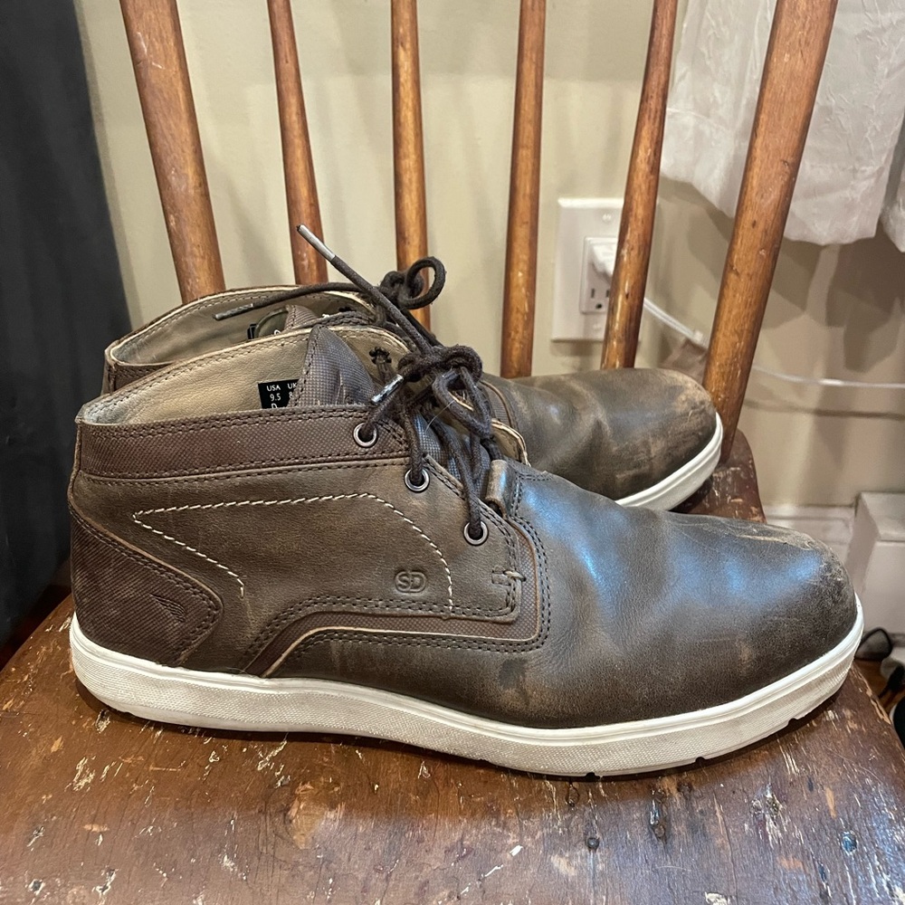 Red Wing safety shoes brown leather chukka boots with Lace-Up Closure
